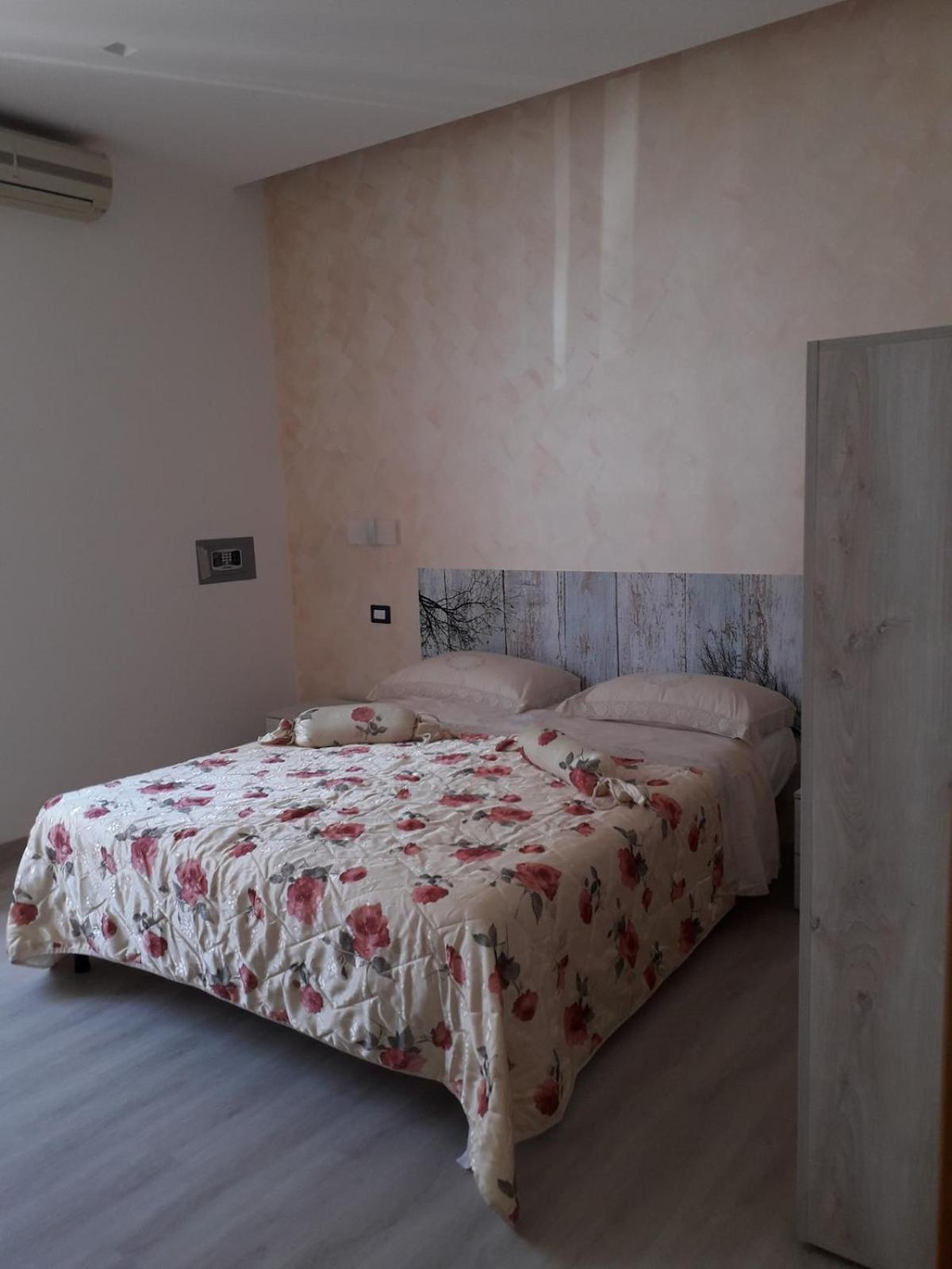Peonia La Casa...... Vacanze Per Tutti Roma Exterior foto